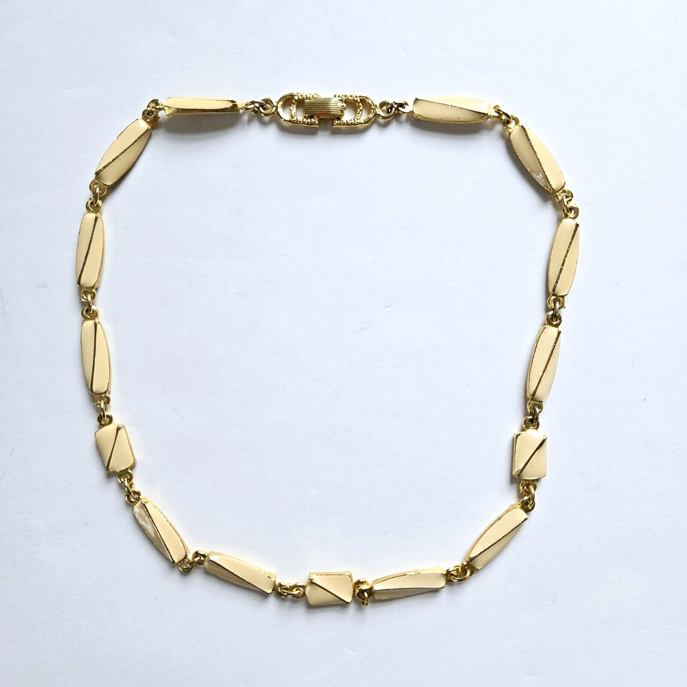 Vintage Choker Necklace Goldtone Cream Enamel Classic Midcentury Twee Coquette